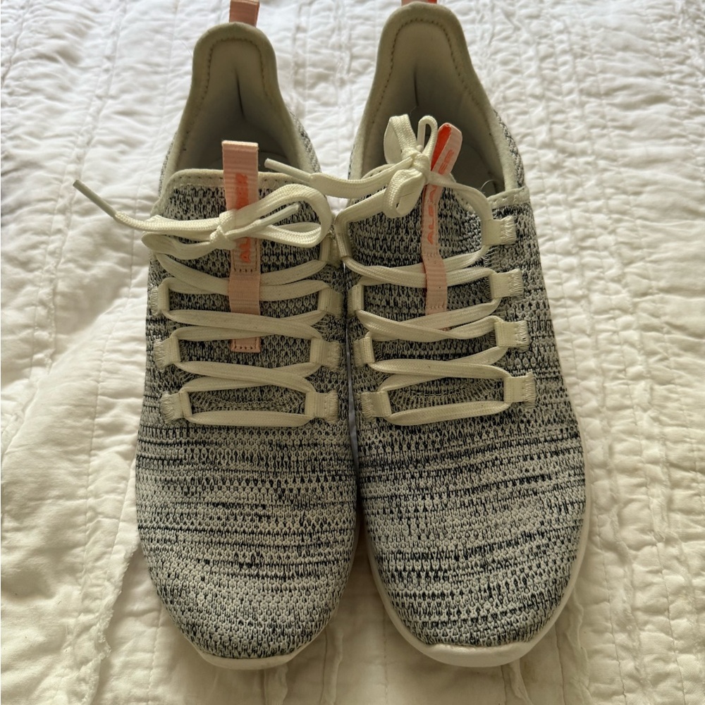 Women's Gray Athletic Shoes